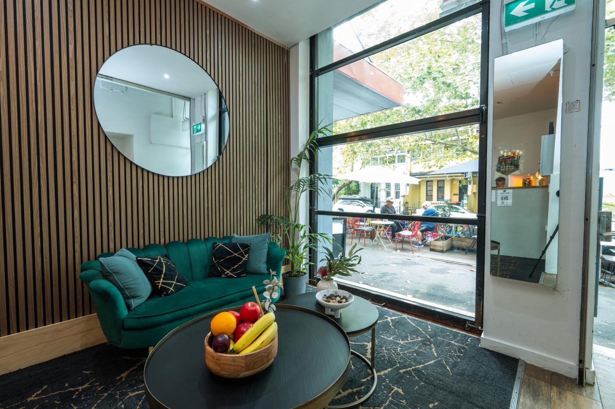 Хостел Urban Nomad Potts Point - 18 To 39 Only Сидней Экстерьер фото