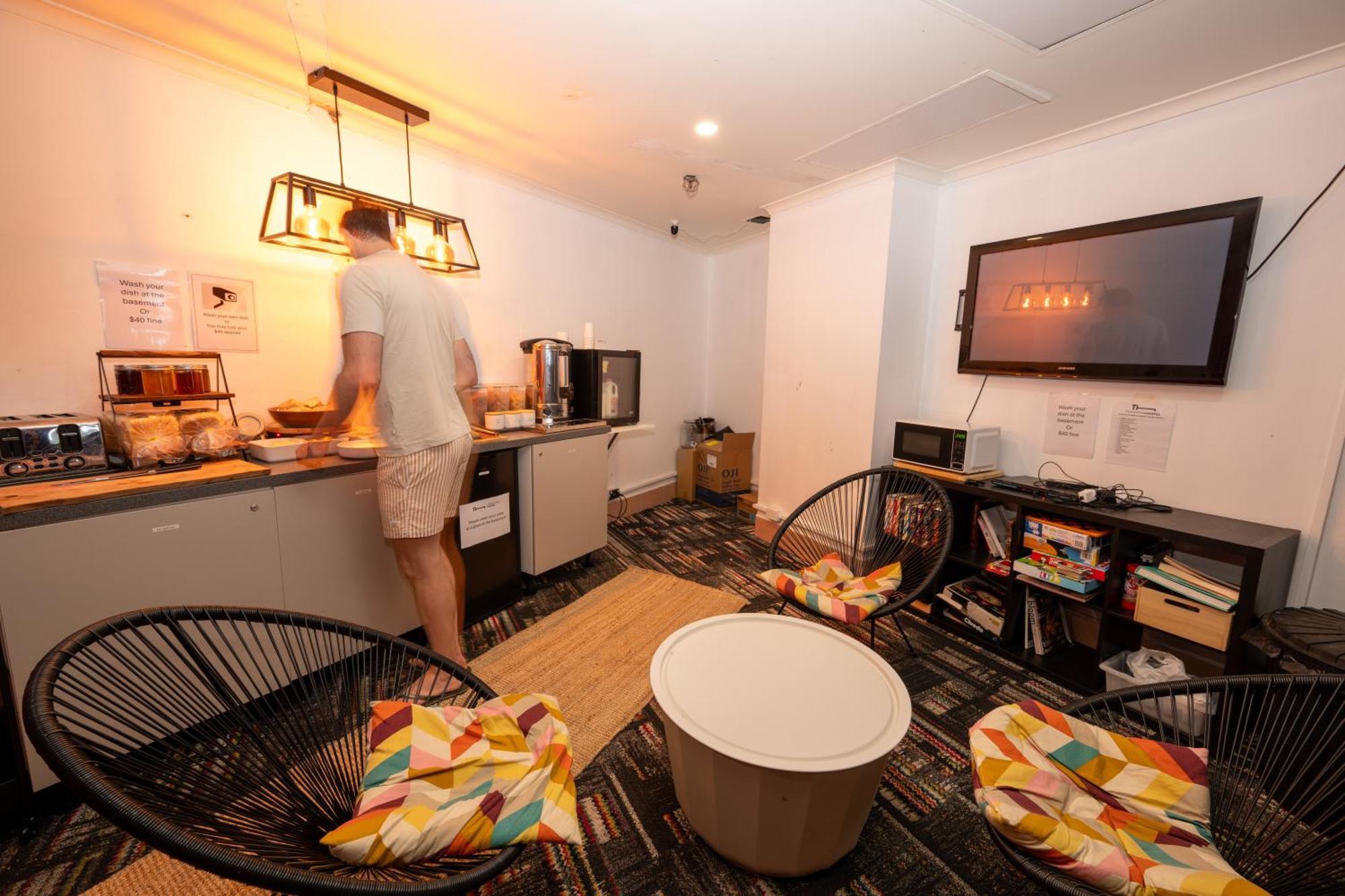 Хостел Urban Nomad Potts Point - 18 To 39 Only Сидней Экстерьер фото